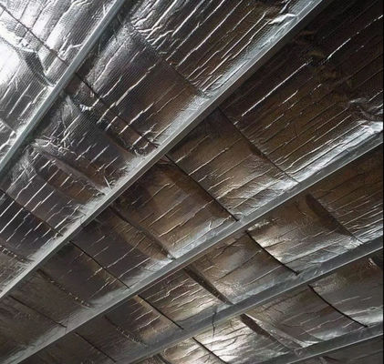 1.2m 1.5m Bolboreta de aislamiento de la pared de los pernos Bolboreta de plata de la lámina de envoltura de material aislante