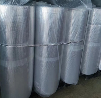 1.2m 1.5m Bolboreta de aislamiento de la pared de los pernos Bolboreta de plata de la lámina de envoltura de material aislante