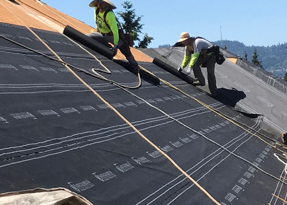 Feltro sintético para techos para materiales de construcción Membrana impermeable PE/PP transpirable para aplicaciones en paredes